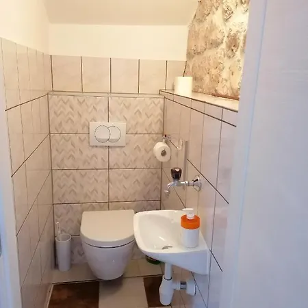 Διαμέρισμα With A Parking Space Njivice, Krk - 5320