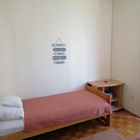 With Parking Space Njivice, Krk - 5320 דירה