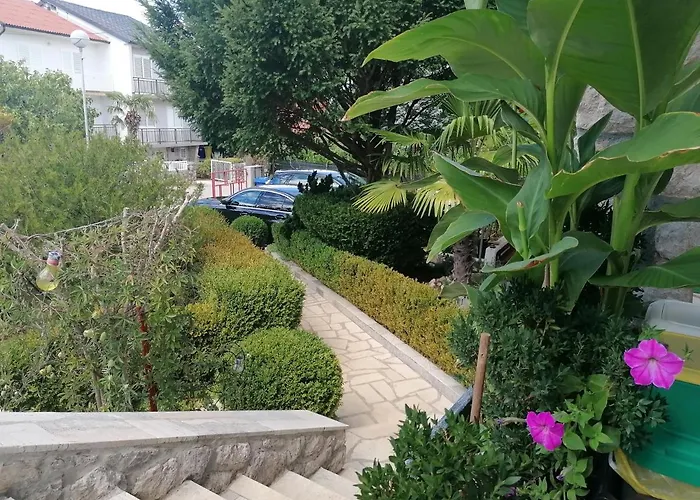 With Parking Space Njivice, Krk - 5320 Apartament