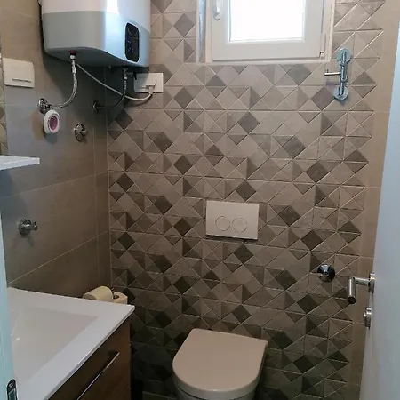 Apartments With A Parking Space Njivice, Krk - 5320 Apartment *