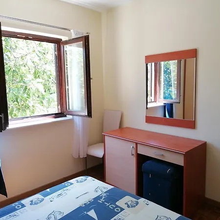 Apartments With A Parking Space Njivice, Krk - 5320 Apartment *