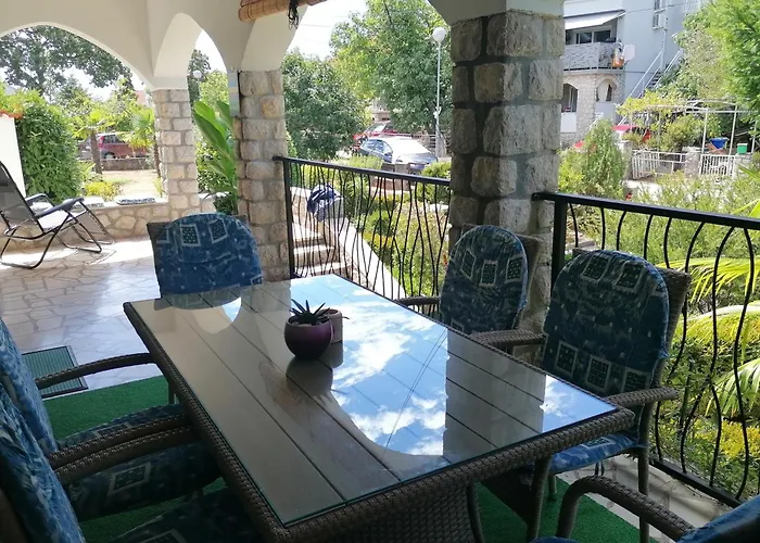 With Parking Space Njivice, Krk - 5320 Apartman *